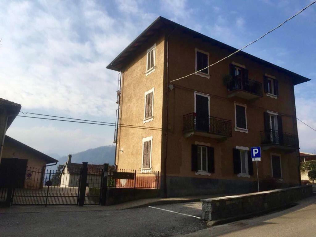 Ferienwohnung Casa Cesira Pettenasco Exterior foto